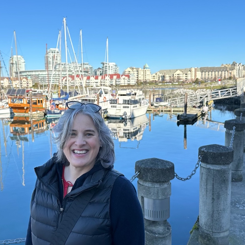 Meet your Posher, Teresa